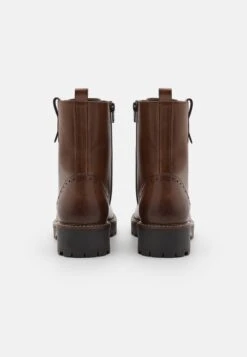 Pier One Leather Stivaletti Con PlateauCognac Donna Stivaletti PI911N09R-O11 -Pier One c86d3438f4614bb2adc2ec392ac4b45c