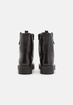 Pier One Leather Stivaletti Con PlateauBlack Donna Stivaletti PI911N09R-Q11 -Pier One cc251e75ec2548929de695b62da7986b