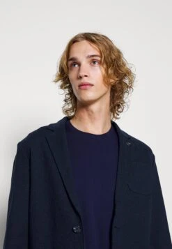 Pier One GiaccaDark Blue Uomo Completi E Cravatte PI922T049-K11 -Pier One cd2e2a89aa6d4666ba0a5d102d076303