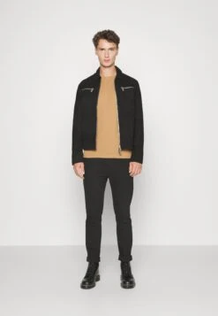 Pier One 5 PackT-Shirt BasicDark Grey/White/Light Brown Uomo T-shirt E Polo PI922O0GY-C13