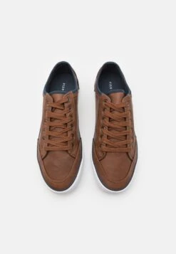 Pier One Unisex - Sneakers Basse - 708 -Pier One df61dc64b24a45e0b6b8277d8c9bf02b