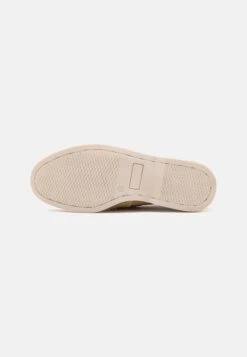 Pier One Leather UnisexScarpe Da BarcaBeige Uomo Scarpe Con I Lacci PI915M00D-B11 -Pier One df77dd037ba746e7a11c216a0cf8dae9