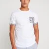 Pier One T-Shirt Con StampaWhite Uomo T-shirt E Polo PI922O0BZ-A11 -Pier One e2e89ef35b2c4e1bbf7c063e733adf75