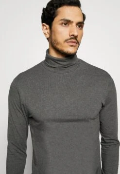 Pier One Maglietta A Manica LungaDark Gray Uomo T-shirt E Polo PI922O0AP-C11 -Pier One e42af118bc964ff58253df3c3e082585