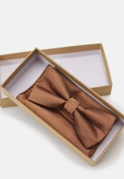 Pier One SetFazzoletti Da TaschinoBrown Uomo Completi E Cravatte PI952R03B-O11 -Pier One e8534b78630b4dea9b4261770a1ca0c0