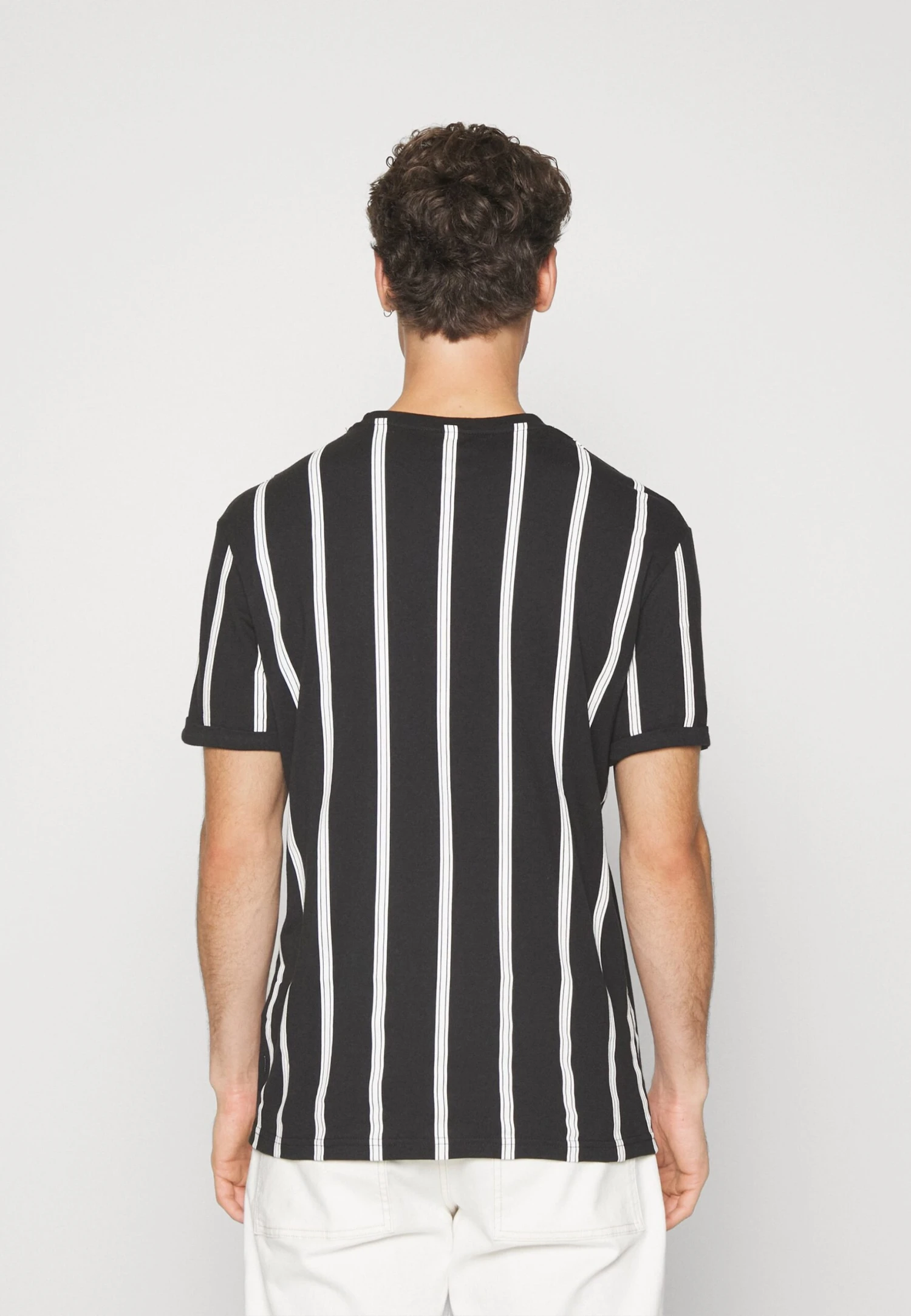 Pier One T-Shirt Con StampaBlack Uomo T-shirt E Polo PI922O0YR-Q11 5 Pier One T-Shirt Con StampaBlack Uomo T-shirt E Polo PI922O0YR-Q11 - immagine 3