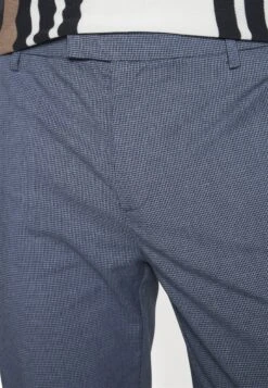 Pier One Pantaloni Blue Uomo Pantaloni PI922E059-K11 -Pier One ee2806d6749d452b893c782367ca9169