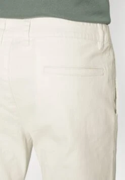 Pier One ChinoWhite Uomo Pantaloni PI922EA0O-A11 -Pier One eeb5fc9811444f8fba403a1a0cd3e719