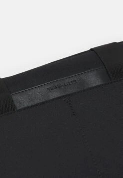 Pier One UnisexBorsa Porta PcBlack Donna Borse PI954H021-Q11 -Pier One efdab5b0774046cab7ce4c22eb419887