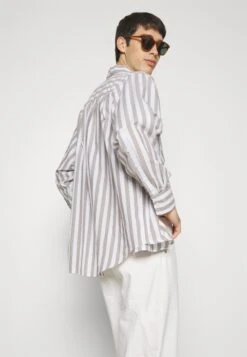 Pier One Carpenter Colored Twill Jeans A SigarettaOff-White Uomo Jeans PI922G04S-A11 -Pier One f0d77a0b472943a38700461ba111bcb9