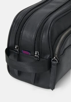 Pier One TrousseBlack Uomo Borse PI952H06P-Q11 9 Pier One TrousseBlack Uomo Borse PI952H06P-Q11 -Pier One f533c08f73014507a19f0f1471b18552