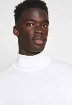 Pier One Maglione - Off-White -Pier One f904e2f3a5d44d2aa5d3a33c4185d11b